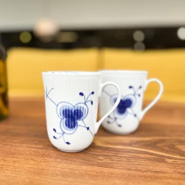 4 stk. Blå Mega Riflet krus 33cL.