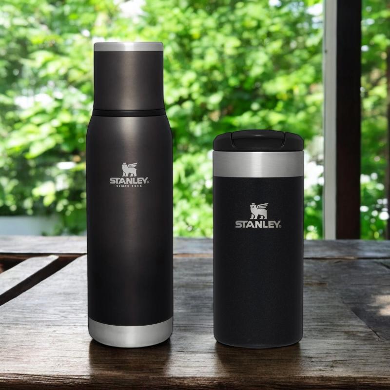Stanley Polar Adventure To-Go 750, sort og Aerolight Transit mug 350 ml, sort