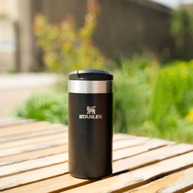 Stanley Polar Adventure To-Go 750, sort og Aerolight Transit mug 350 ml, sort - 2