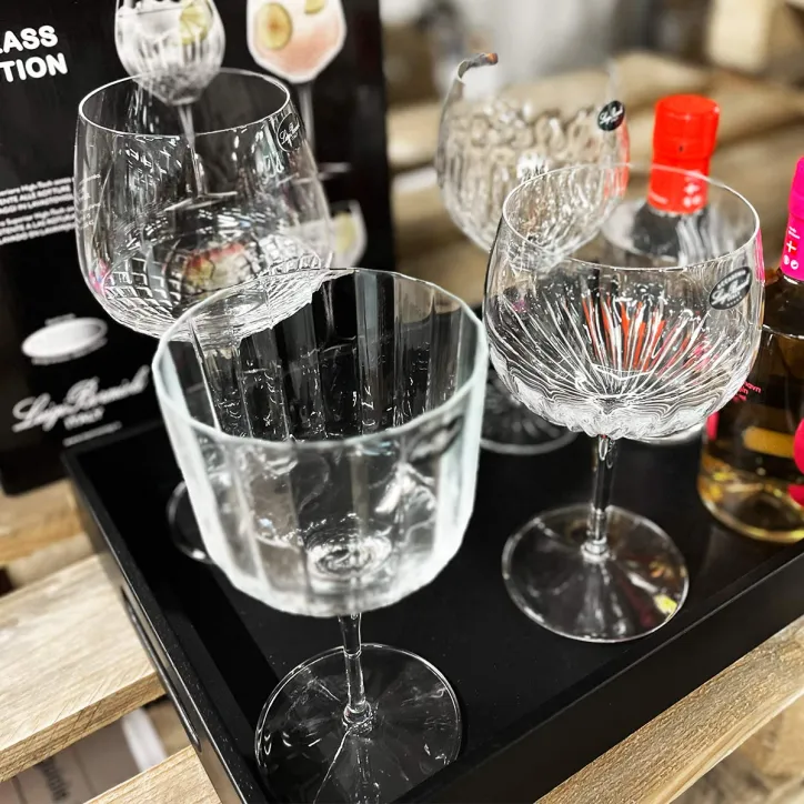 Kapriol, Luigi - 8 glas og Gin Tonic