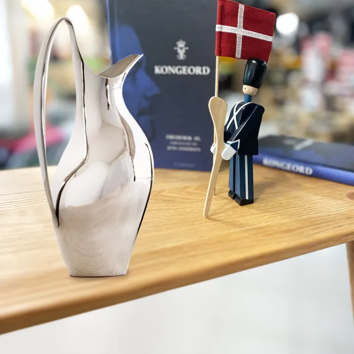 Kay Bojesen garder, Kongeord og Georg Jensen kande