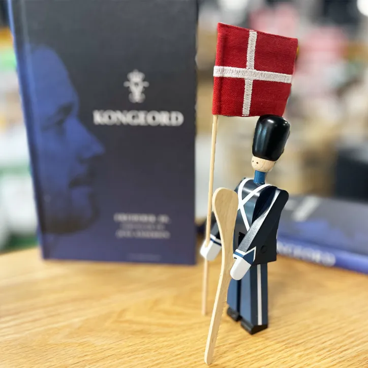 Kay Bojesen garder, Kongeord og Georg Jensen kande
