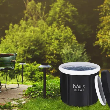 Isbad og 2 stk. Justina solar havelamper