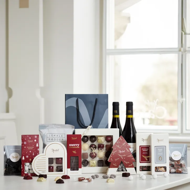 Xocolatl Red and Silver Christmas XL