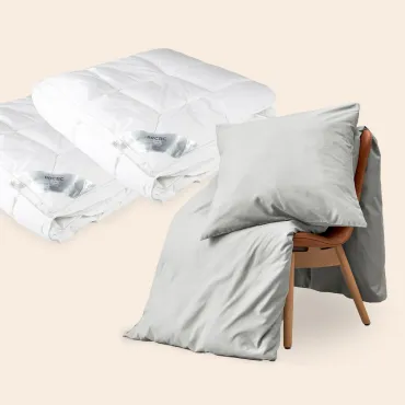 2 stk. mikrofiberdyner og Mesh sengetøj