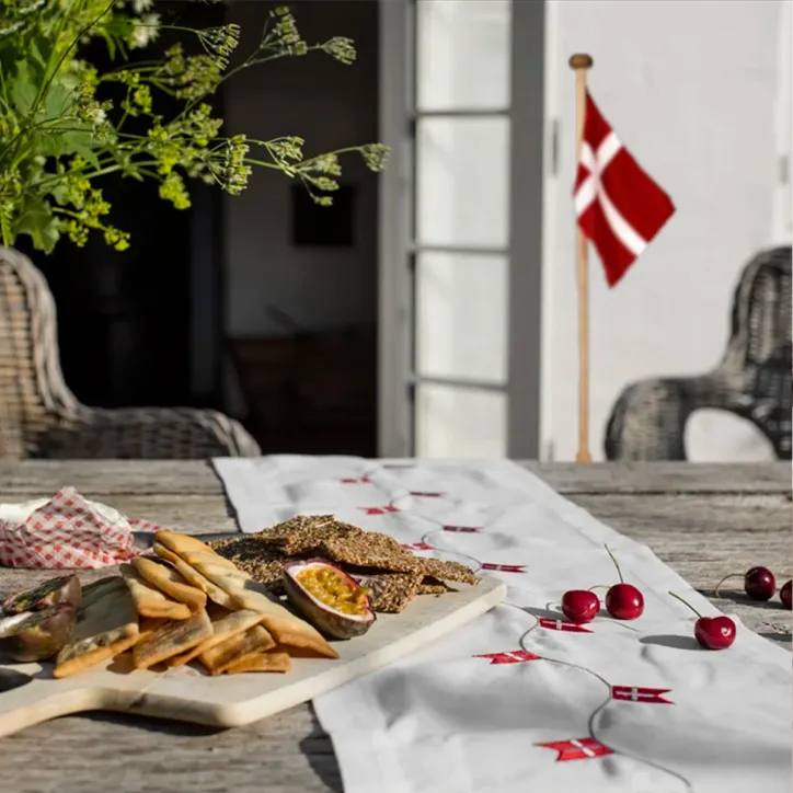 Dannebrog flag og bordløber