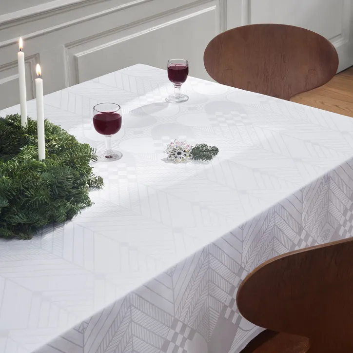 Georg Jensen Damask juledug og Kähler julevase
