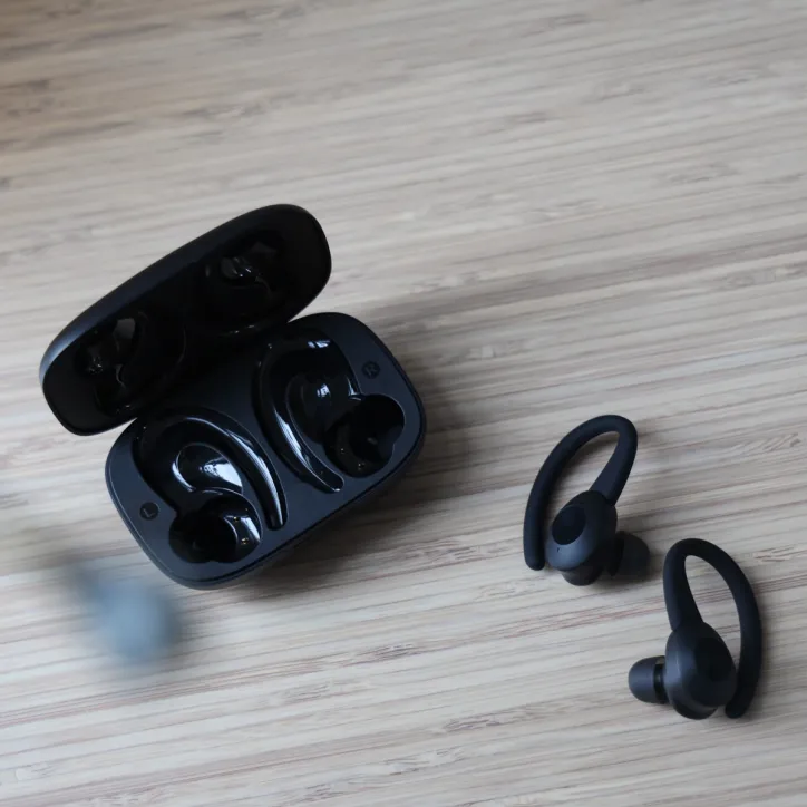 SACKit Active 200 høretelefoner og CRAFT rygsæk