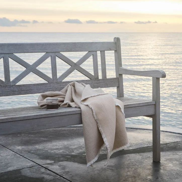 Kuffertsæt med håndklæder, plaid og pyjamas