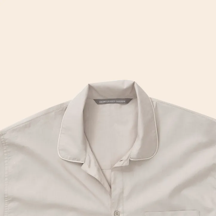 Kuffertsæt med håndklæder, plaid og pyjamas