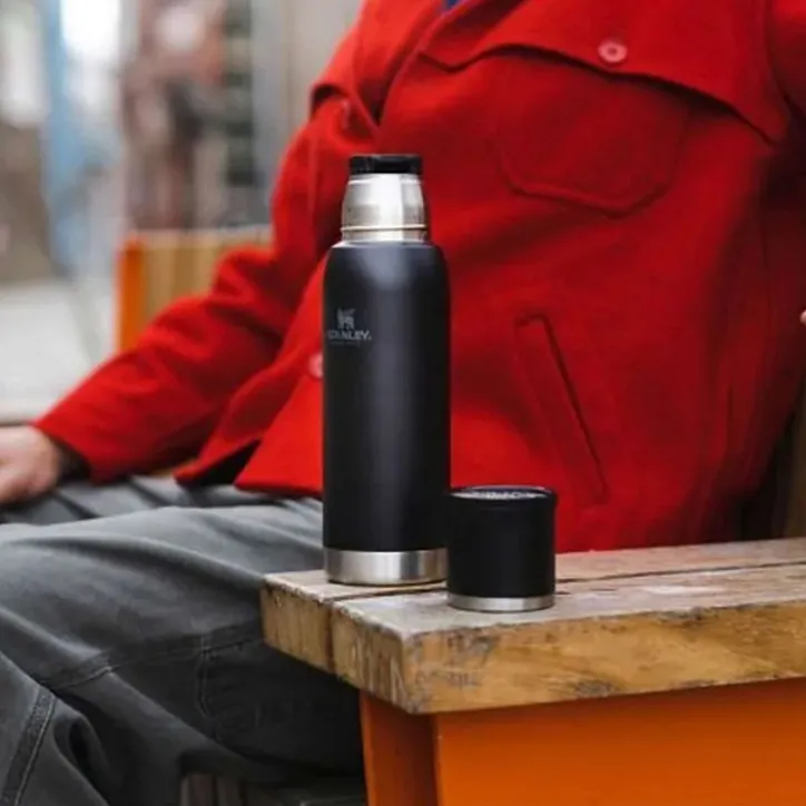 Stanley Adventure To-Go Bottle 750 ml, Sort - 1