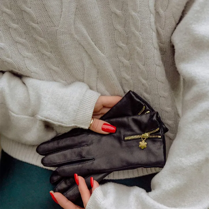 Arabella handsker, læder shopper, Athena silketørklæde, Praque tørklæde og Festina dameur - 1