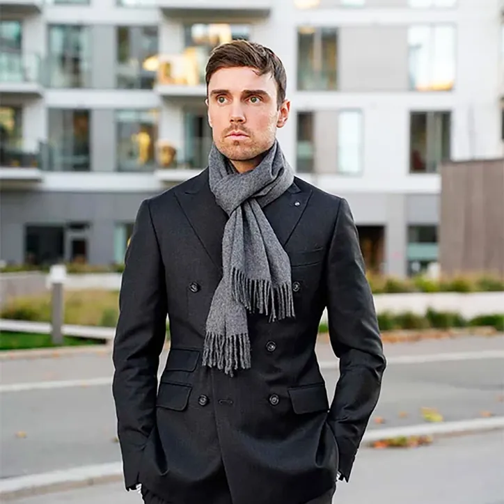 Handsker, taske, tørklæde, ur og bæltepakke