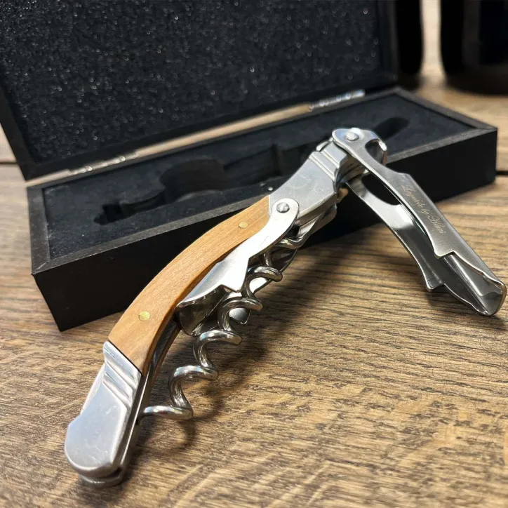 Laguiole proptrækker i egetræ