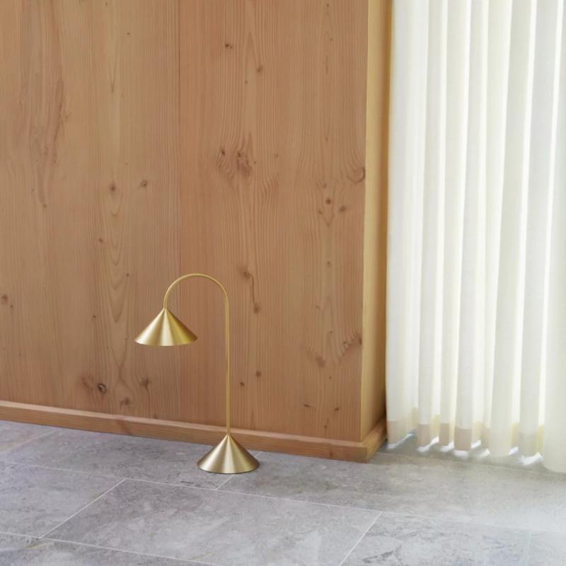 Frandsen GRASP transportabel bordlampe i messing 47 cm - 1