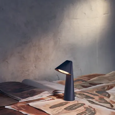 AMI transportabel bordlampe chocolate clay