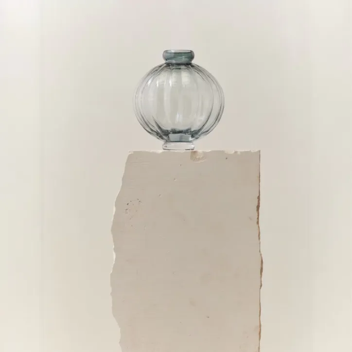 Louise Roe Balloon Vase 01 i Blå