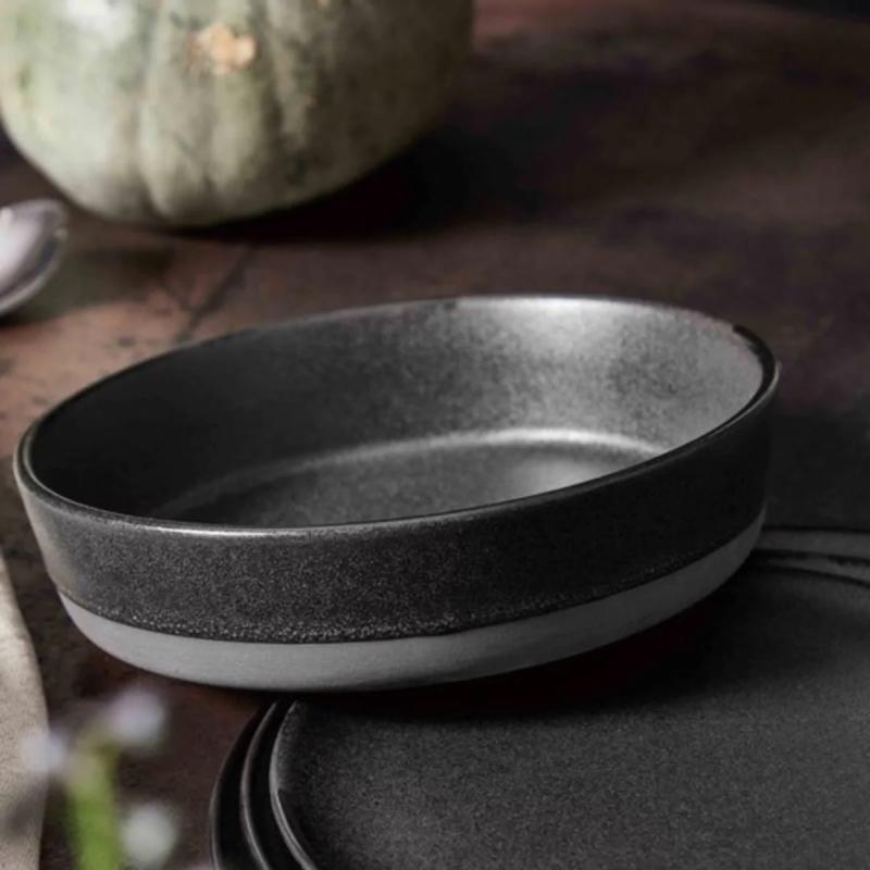 AIDA RAW Titanium Black og MUUBS teak serveringssæt - 1