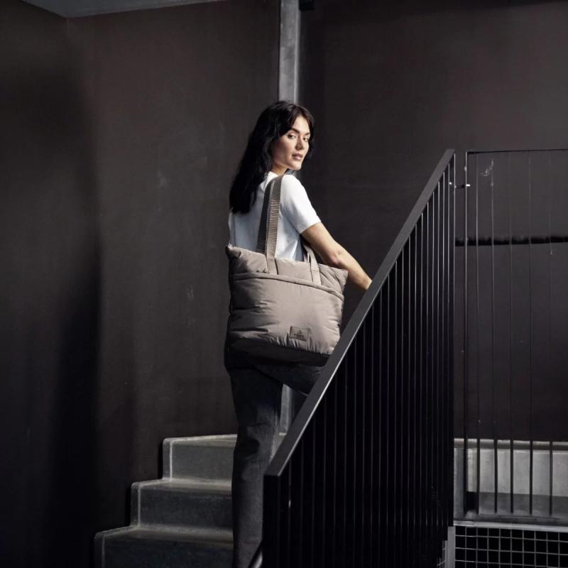 Perry shopper skuldertaske i sort eller brun - 2