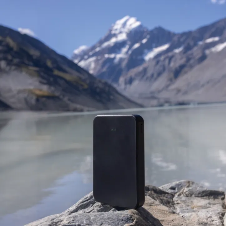 Powerbank i 5000 mAh USB-C i RCS genbrugsplast