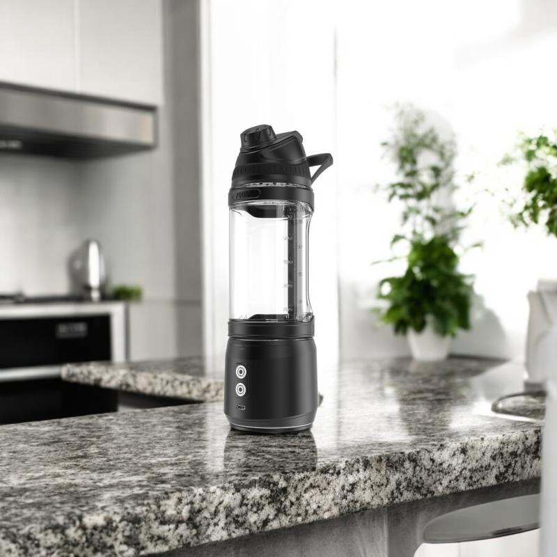 Trådløs blender 700 ml med 6 knive & USB-C oplader - 1