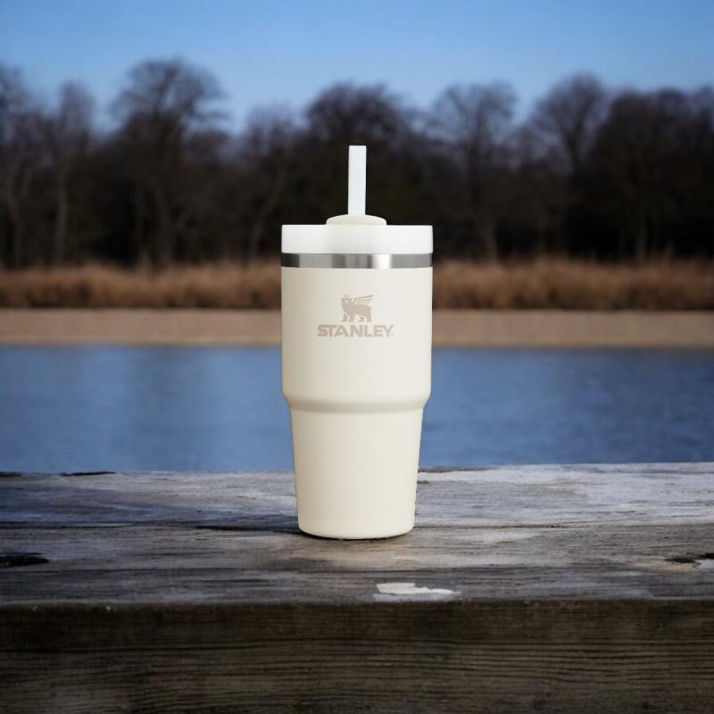 Stanley The Quencher Tumbler 0,6L Cream