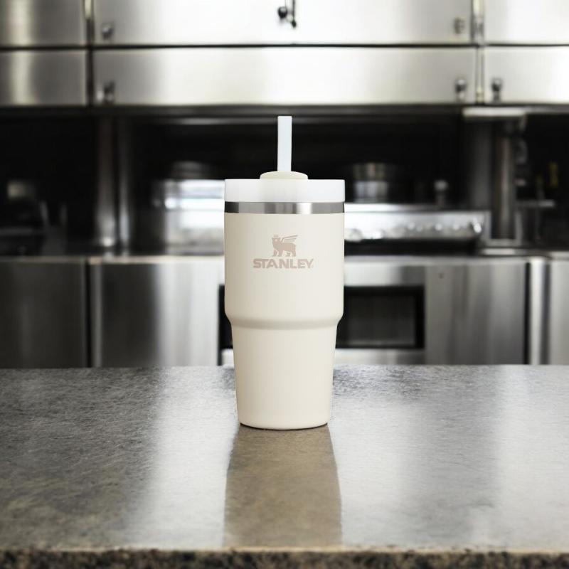 Stanley The Quencher Tumbler 0,6L Cream - 1