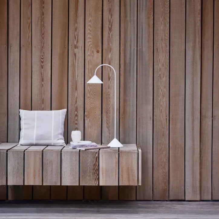 Frandsen GRASP transportabe lampe H72 cm mat hvid