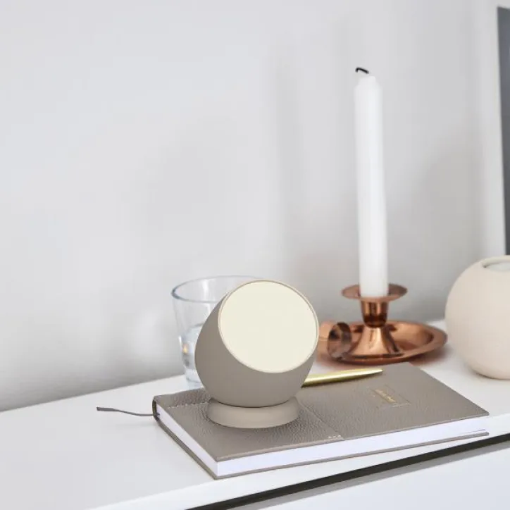 Kreafunk Beam trådløs lampe i sort eller sand