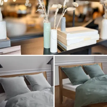 George Jensen Damask sengetøj med keramiske vaser