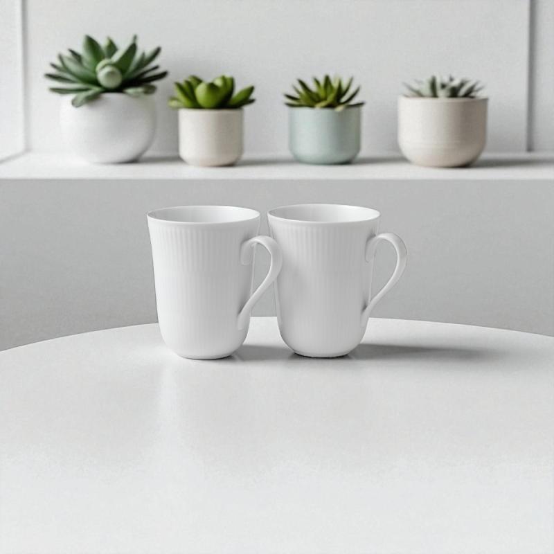 Royal Copenhagen hvid riflet krus, 2 stk.