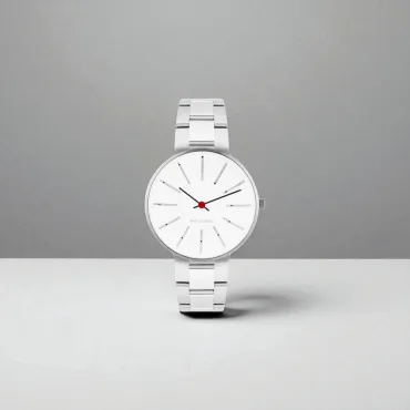 Bankers dameur med stållænke