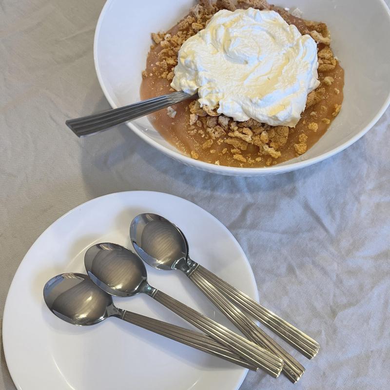 Dessert bestiksæt med servering- og spiseske - 2