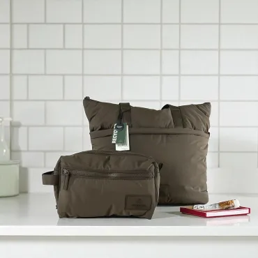 Perry Shopper og Toilettaske i sort eller brun