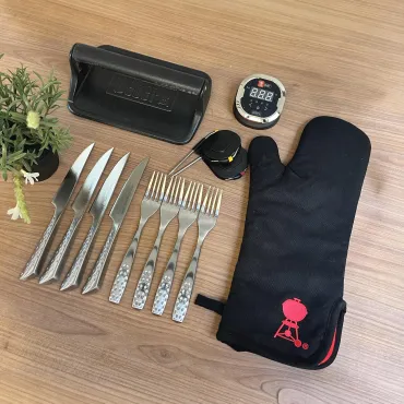 Weber Steakpresser, bestik, iGrill og grillhandske