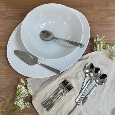 AIDA salatskål, serveringsfad og 2 x dessertbestik