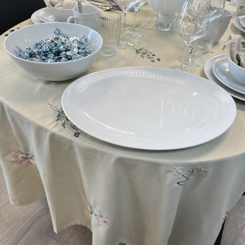 AIDA salatskål og serveringsfad i porcelæn