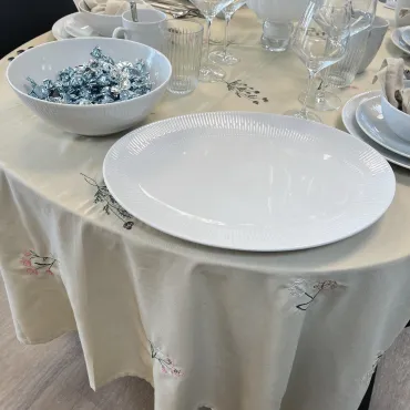 AIDA salatskål og serveringsfad i porcelæn