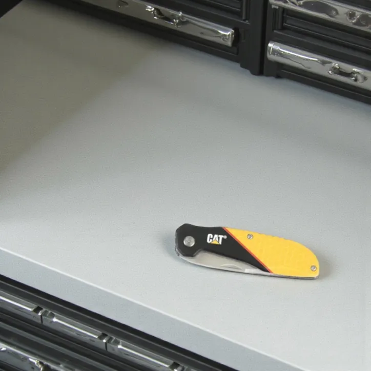 CAT Tanto foldekniv 17,4 cm med 13-i-1 multi-tool