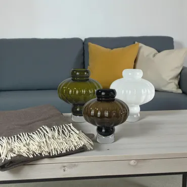 Louise Roe Vase med Georg Jensen Damask plaid