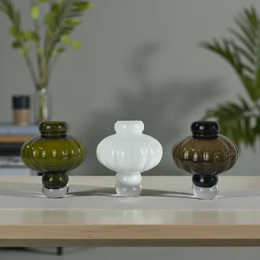 Balloon vase 08 i olive, opal hvid eller smoke