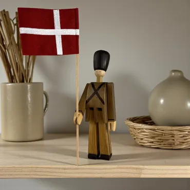 Kay Bojesen Garder fanebærer lille 2026