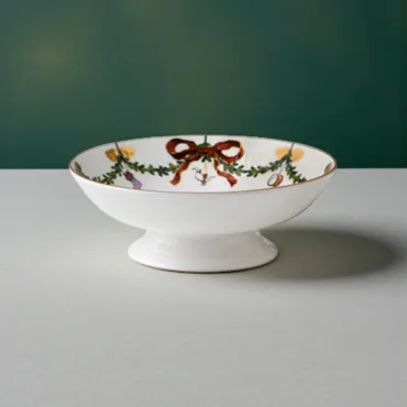 Royal Copenhagen Stjerne Riflet jul skål på fod 18 cm