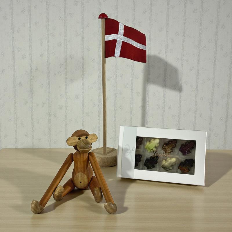 Kay Bojesen Abe, Xocolatl Frog Parade og Novoform Flag