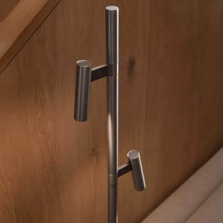 Nordlux Makoto gulvlampe i Satin Chrome - 1