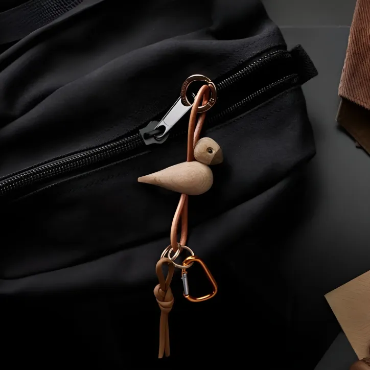 Kay Bojesen Fugl guldtonet metal nøglering med naturlæder