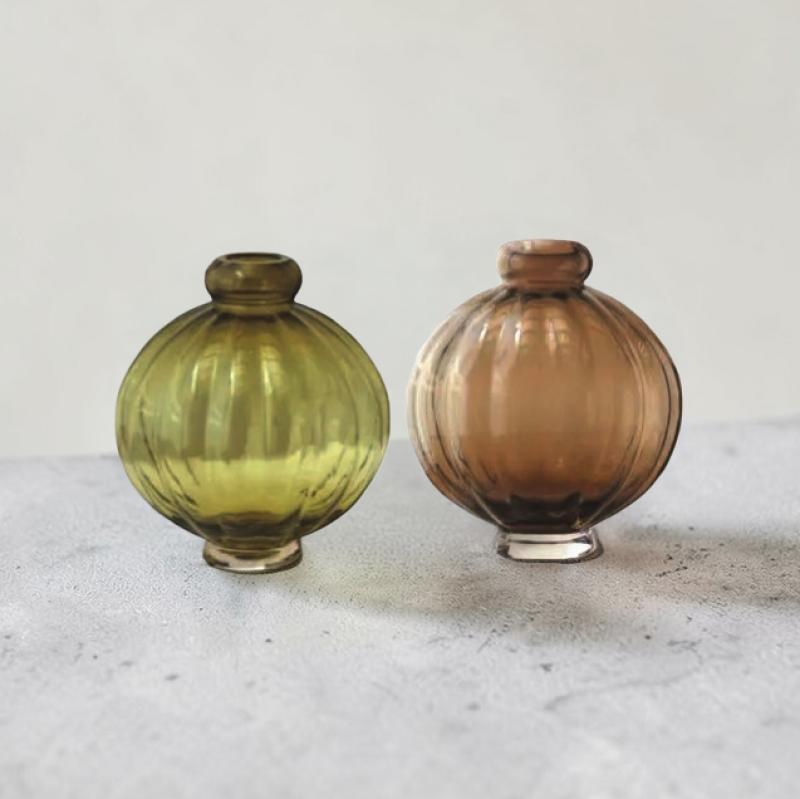 Louise Roe Balloon Vase 01 i olive eller smoke - 3