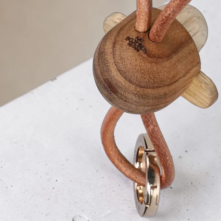 Kay Bojesen Abe guldtonet metal nøglering med naturlæderlæder i teak/limba - 3