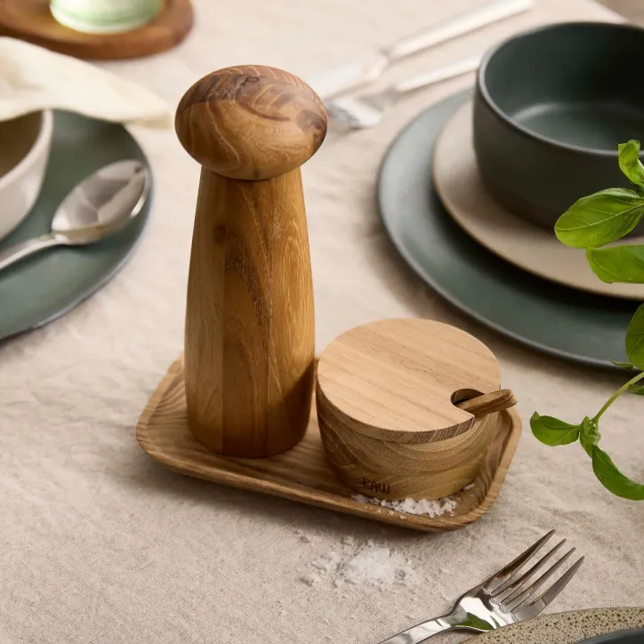 AIDA RAW Crafted teak peberkværn 18 cm sæt med bakke og saltkrukke