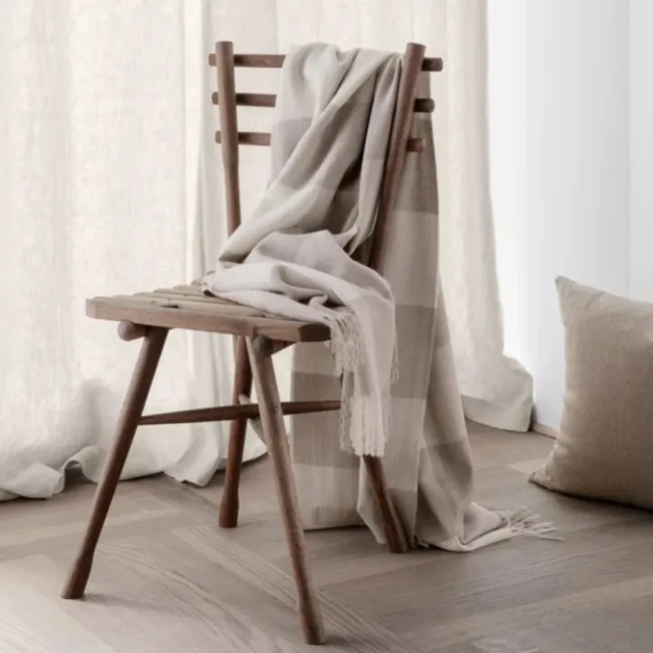 Elvang Whisper plaid i Beige / Hvid